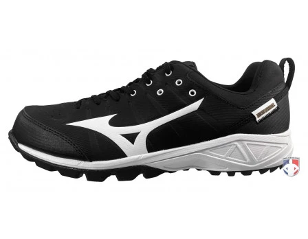 Mizuno Ambition 2 All-Surface Black & White Low-Cut Shoes 3 Mizuno Ambition 2 All-Surface Black & White Low-Cut Shoes